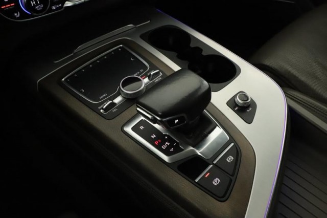 Audi Q7  3.0 TDI 