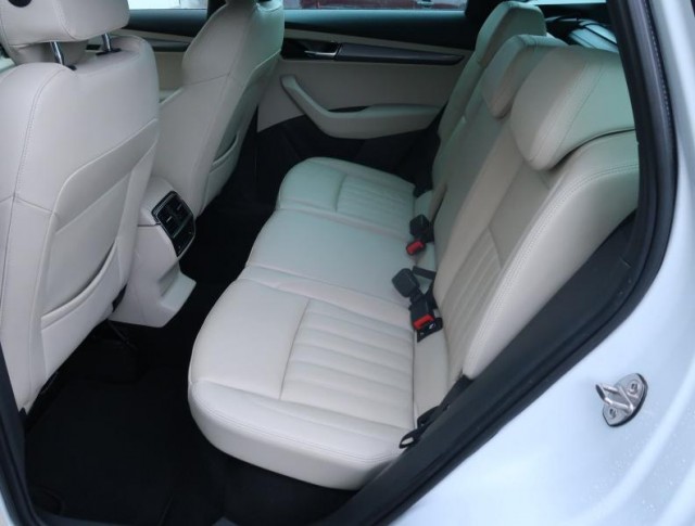 Škoda Karoq  1.5 TSI Style