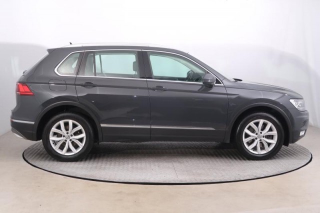 Volkswagen Tiguan  2.0 BiTDI Highline