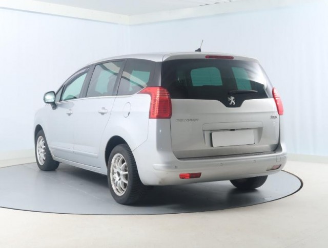 Peugeot 5008  1.6 HDi 