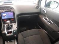 Peugeot 5008  1.6 HDi 