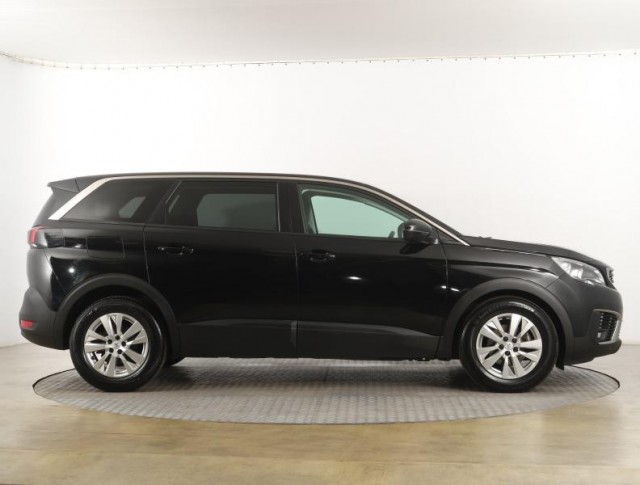 Peugeot 5008  1.5 BlueHDi Active
