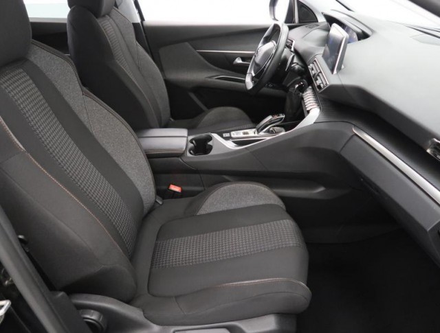 Peugeot 5008  1.5 BlueHDi Active