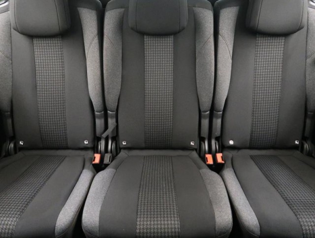 Peugeot 5008  1.5 BlueHDi Active