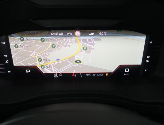 Škoda Karoq  1.5 TSI Sportline