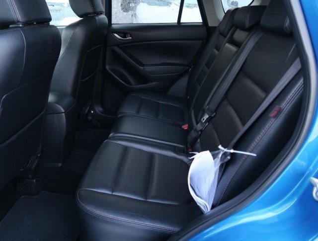 Mazda CX-5  2.0 Skyactiv-G Revolution TOP