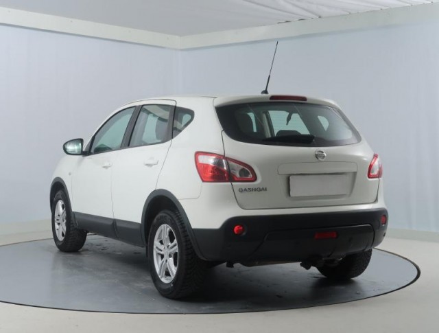 Nissan Qashqai  1.6 