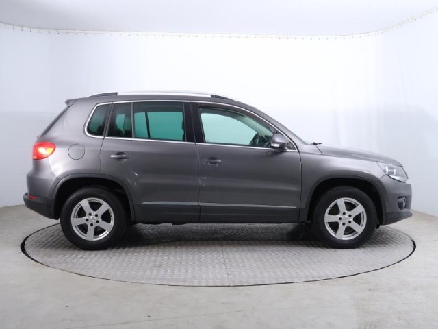 Volkswagen Tiguan  2.0 TDI 