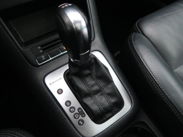 Volkswagen Tiguan  2.0 TDI 