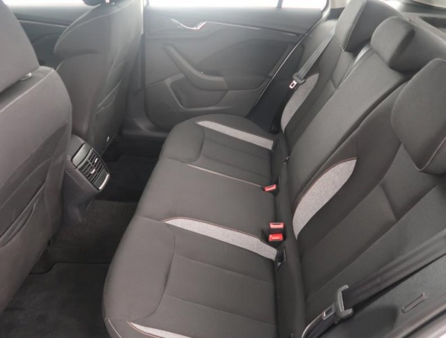 Škoda Kamiq  1.0 TSI Selection