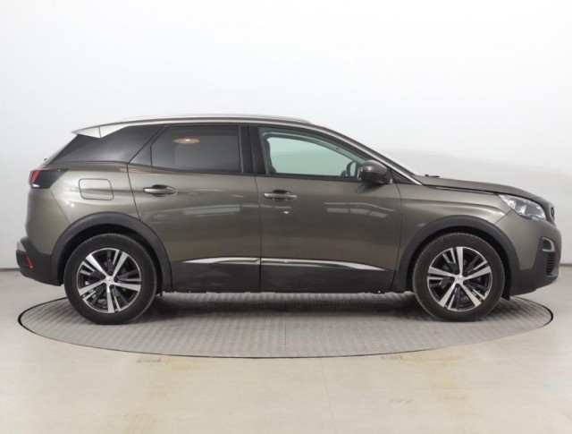 Peugeot 3008  1.5 BlueHDi Active