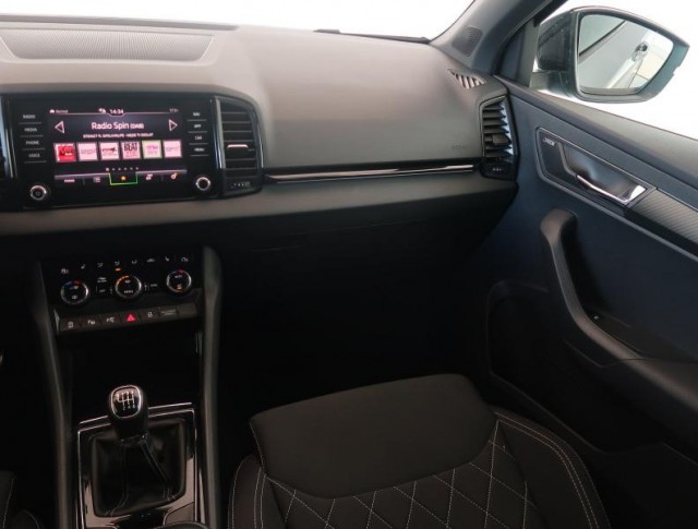 Škoda Karoq  1.5 TSI Sportline