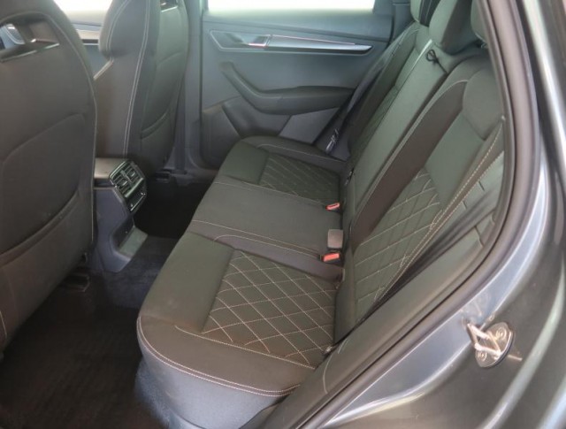 Škoda Karoq  1.5 TSI Sportline