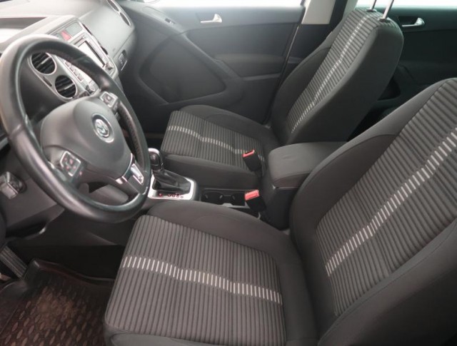 Volkswagen Tiguan  2.0 TDI 