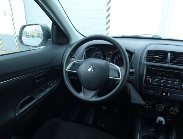 Mitsubishi ASX  1.6 MIVEC 