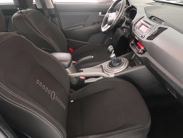 Kia Sportage  2.0 CRDi 