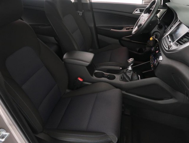 Hyundai Tucson  1.7 CRDi 