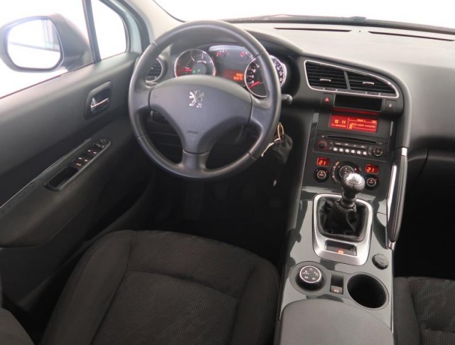 Peugeot 3008  1.6 HDi 