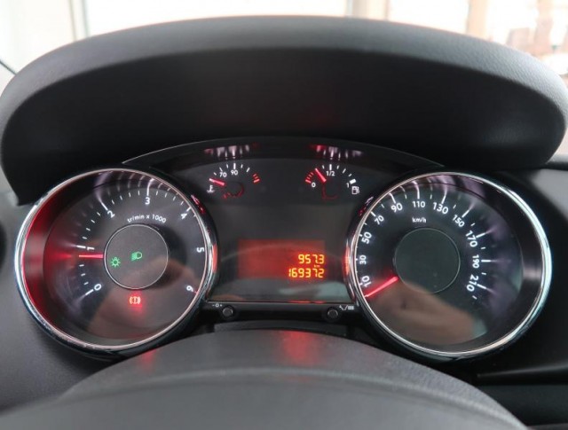 Peugeot 3008  1.6 HDi 