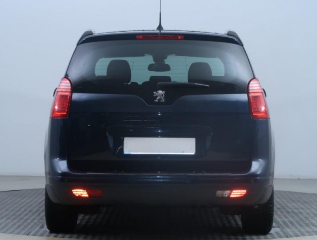 Peugeot 5008  2.0 HDI 