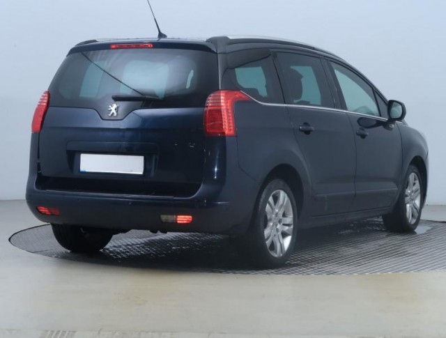 Peugeot 5008  2.0 HDI 