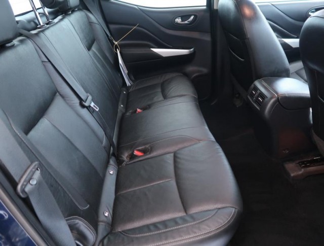 Nissan Navara  2.3 dCi 