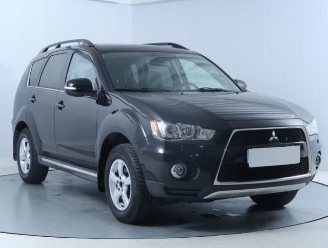 Mitsubishi Outlander  2.2 DI-D 