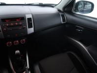 Mitsubishi Outlander  2.2 DI-D 