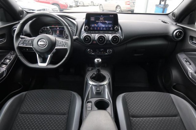 Nissan Juke  1.0 DIG-T N-Connecta