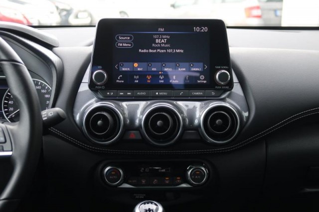 Nissan Juke  1.0 DIG-T N-Connecta