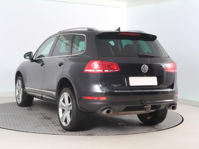 Volkswagen Touareg  3.0 TDI R-Line