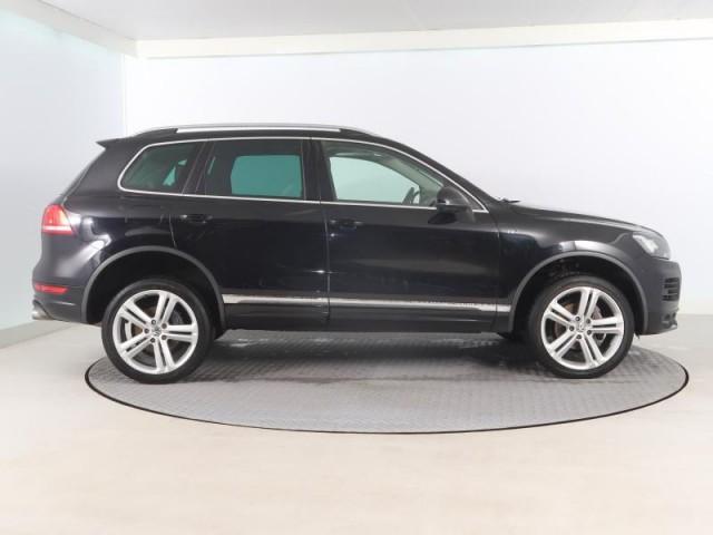 Volkswagen Touareg  3.0 TDI R-Line
