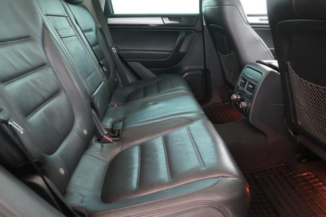 Volkswagen Touareg  3.0 TDI R-Line