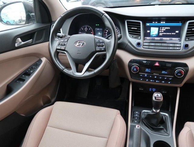 Hyundai Tucson  1.7 CRDi 