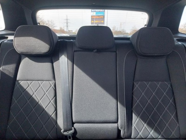 Škoda Karoq  1.5 TSI Sportline