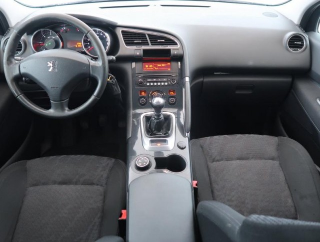 Peugeot 3008  1.6 HDi 