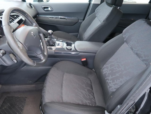 Peugeot 3008  1.6 HDi 