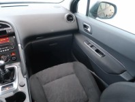 Peugeot 3008  1.6 HDi 