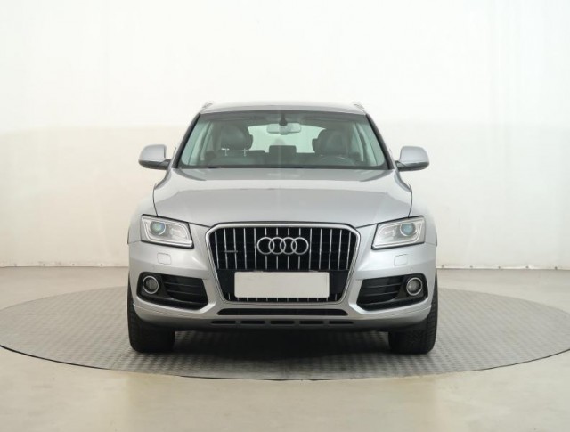 Audi Q5  3.0 TDI basis