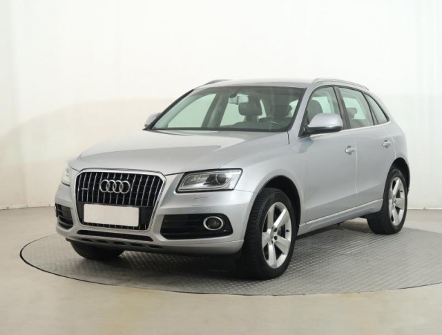 Audi Q5  3.0 TDI basis