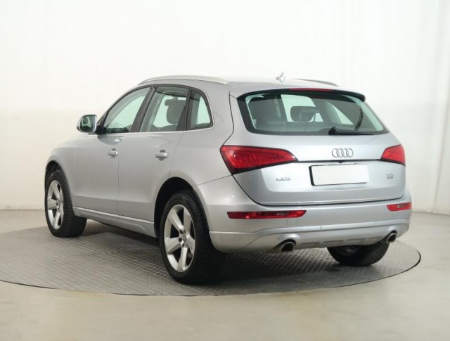 Audi Q5  3.0 TDI basis