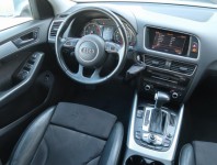 Audi Q5  3.0 TDI basis
