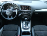 Audi Q5  3.0 TDI basis