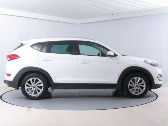 Hyundai Tucson  1.7 CRDi 