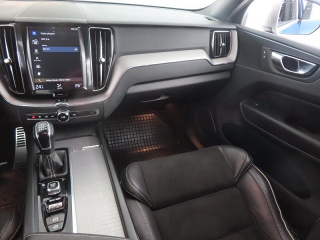 Volvo XC60  D3 R-Design