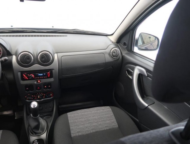 Dacia Duster  1.6 16V 