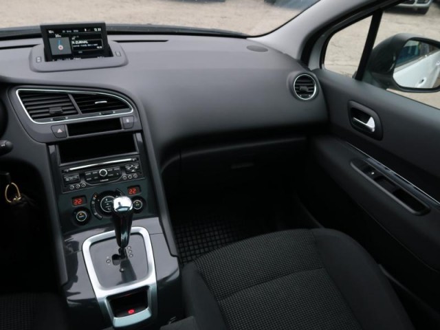 Peugeot 5008  1.6 HDi Active Pack