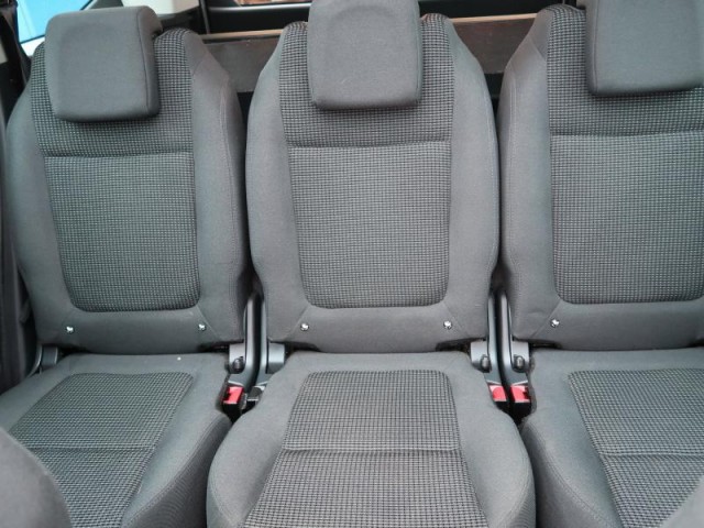 Peugeot 5008  1.6 HDi Active Pack