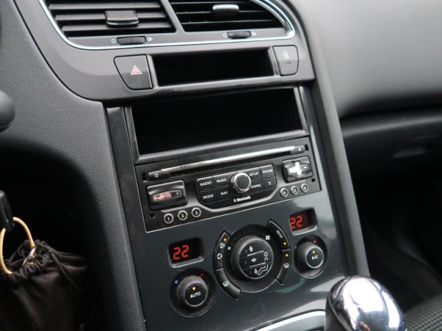 Peugeot 5008  1.6 HDi Active Pack