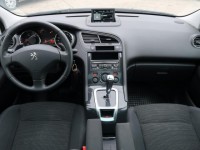 Peugeot 5008  1.6 HDi Active Pack